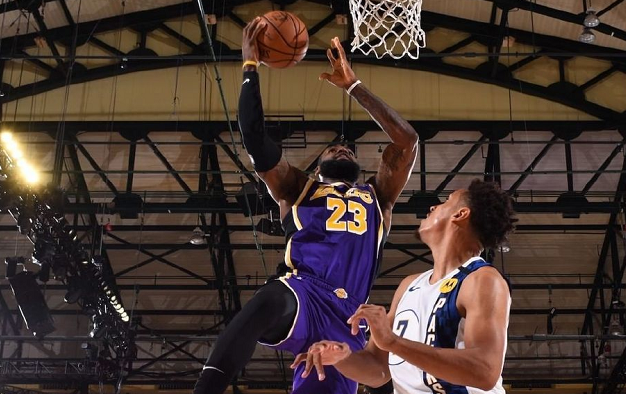 浓眉哥爆冷击败皇家马德里，比分优势明显引爆全场！